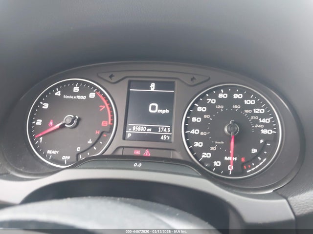 44572820 :رقم المزاد ، WAUAUGFF8K1013229 vin ، 2019 Audi A3 40 Premium/40 Titanium Premium مزاد بيع