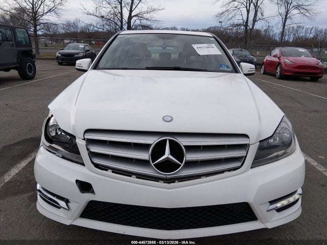 44572858 :رقم المزاد ، WDDGF8AB6DG146904 vin ، 2013 Mercedes-benz C 300 Sport 4matic مزاد بيع