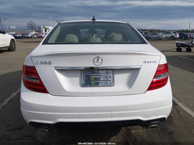 44572858 :رقم المزاد ، WDDGF8AB6DG146904 vin ، 2013 Mercedes-benz C 300 Sport 4matic مزاد بيع