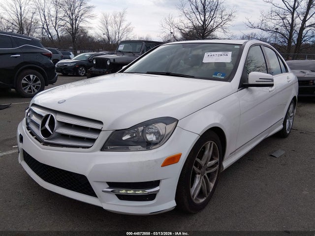 44572858 :رقم المزاد ، WDDGF8AB6DG146904 vin ، 2013 Mercedes-benz C 300 Sport 4matic مزاد بيع