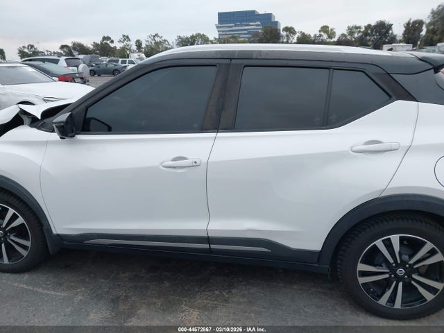 3N1CP5CU7KL519723 Nissan KICKS SR