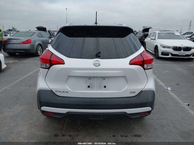 3N1CP5CU7KL519723 Nissan KICKS SR