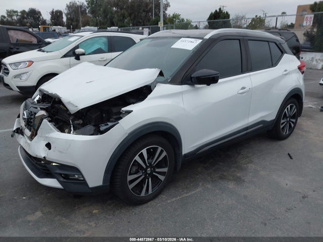 3N1CP5CU7KL519723 Nissan KICKS SR