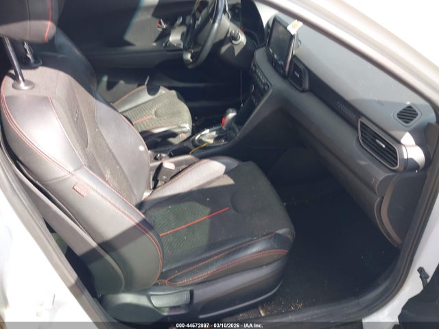 2020 HYUNDAI VELOSTER KMHTG6AF3LU029497 Photo 4
