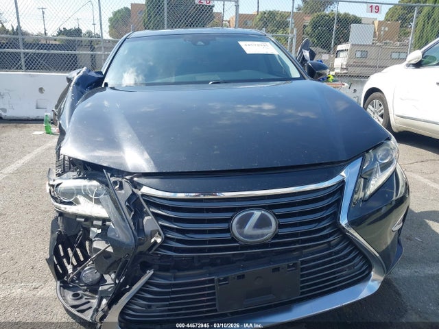44572945 :رقم المزاد ، JTHBW1GG9G2104113 vin ، 2016 Lexus Es 300h مزاد بيع
