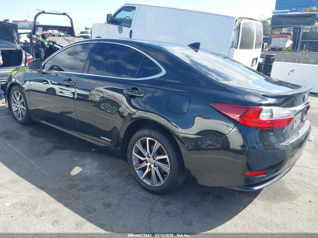 2016 LEXUS ES 300H JTHBW1GG9G2104113 Photo 2