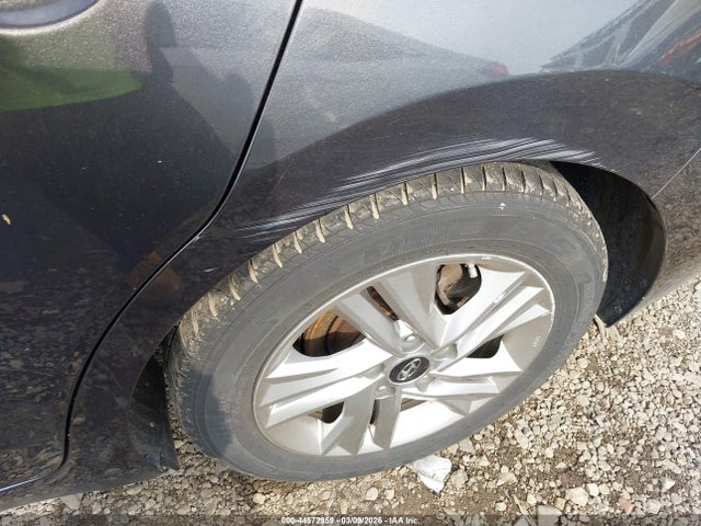 2020 Hyundai Elantra Sel მანქანა იყიდება აუქციონზე, vin: 5NPD84LF5LH562582, აუქციონის ნომერი: 44572959