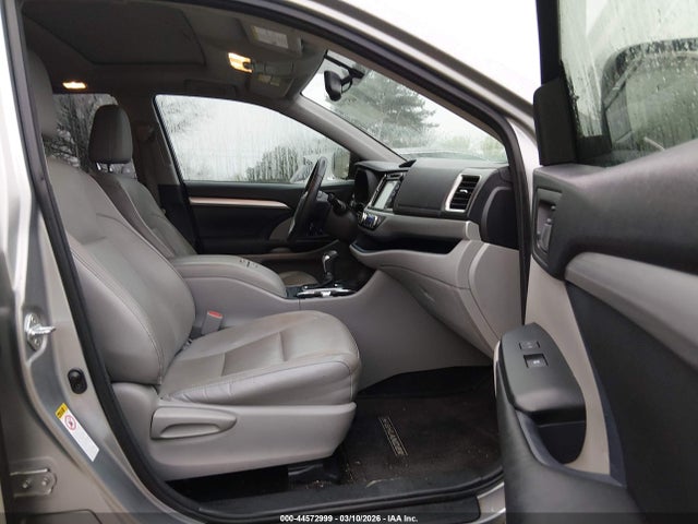 5TDKKRFH3GS138546 Toyota Highlander Xle V6