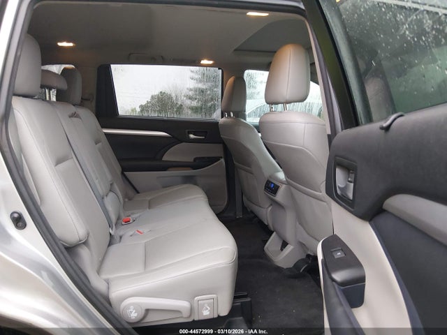 5TDKKRFH3GS138546 Toyota Highlander Xle V6