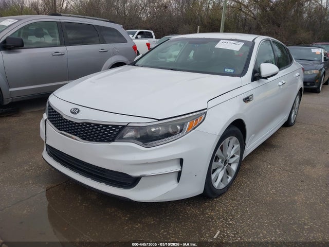 KIA OPTIMA EX 2018 5XXGU4L3XJG224117 Image 2