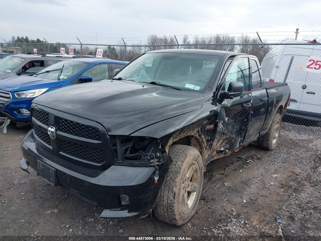 2017 Ram 1500 Express  4x4 6'4 Box მანქანა იყიდება აუქციონზე, vin: 1C6RR7FT0HS759777, აუქციონის ნომერი: 44573006