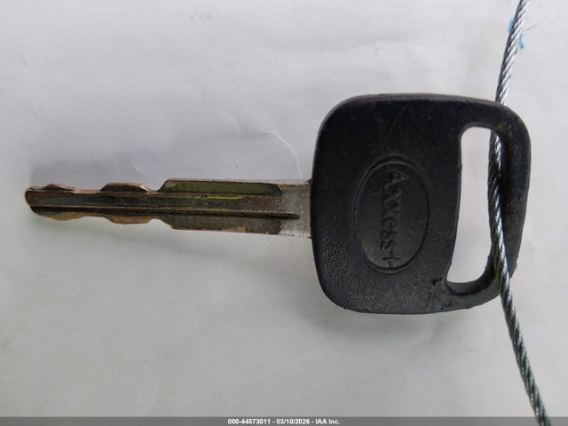 2001 TOYOTA CAMRY JT2BG22K910556798 Photo 10