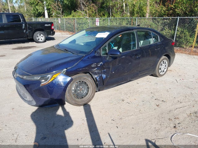 44573028 :رقم المزاد ، 5YFEPMAE1NP324641 vin ، 2022 Toyota Corolla Le مزاد بيع