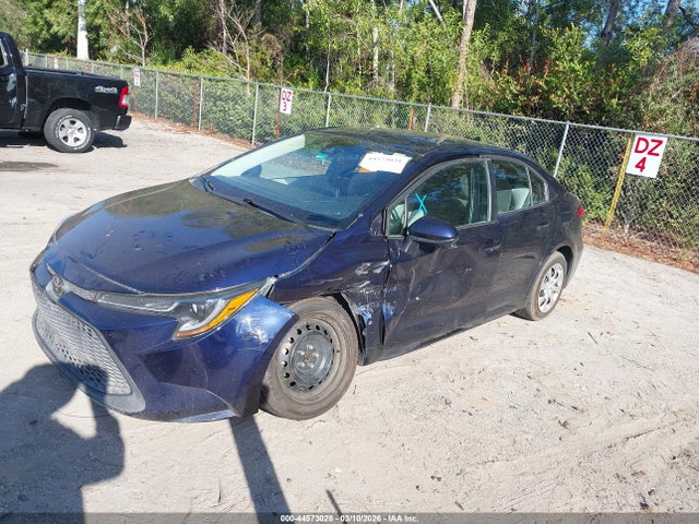 44573028 :رقم المزاد ، 5YFEPMAE1NP324641 vin ، 2022 Toyota Corolla Le مزاد بيع