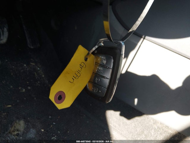 2019 HYUNDAI IONIQ HYBRID KMHC65LC2KU174870 Photo 10