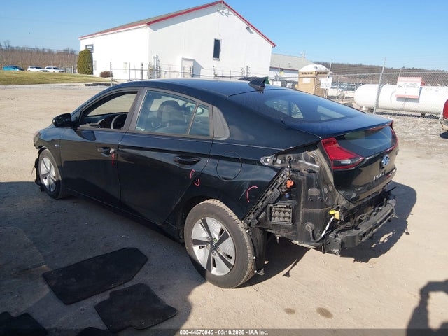 2019 HYUNDAI IONIQ HYBRID KMHC65LC2KU174870 Photo 2