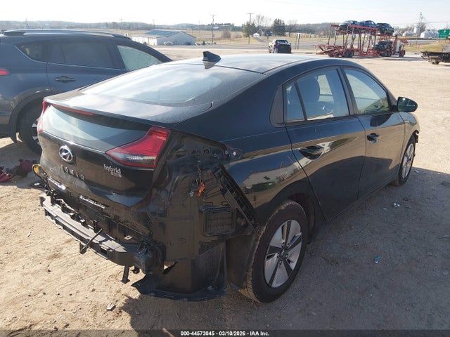 2019 HYUNDAI IONIQ HYBRID KMHC65LC2KU174870 Photo 3