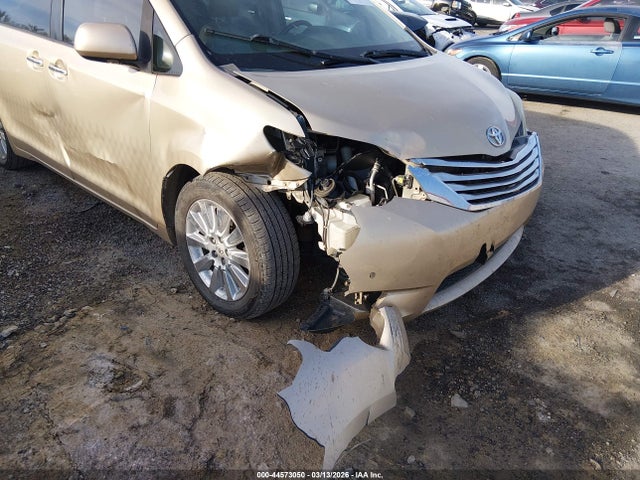 2011 TOYOTA SIENNA 5TDYK3DCXBS061536 Photo 5