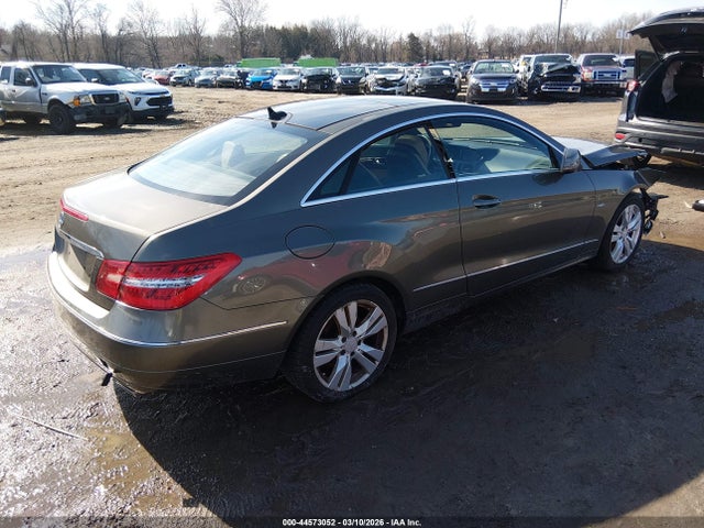 Продажа на аукционе авто 2012 Mercedes-benz E 350, vin: WDDKJ5KB9CF147488, номер лота: 44573052