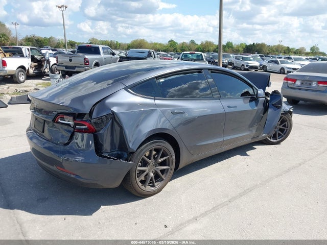 2023 TESLA MODEL 3 5YJ3E1EA1PF418455 Photo 3