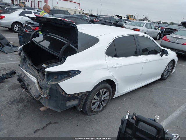 4T1C11AK1MU544680 Toyota CAMRY LE