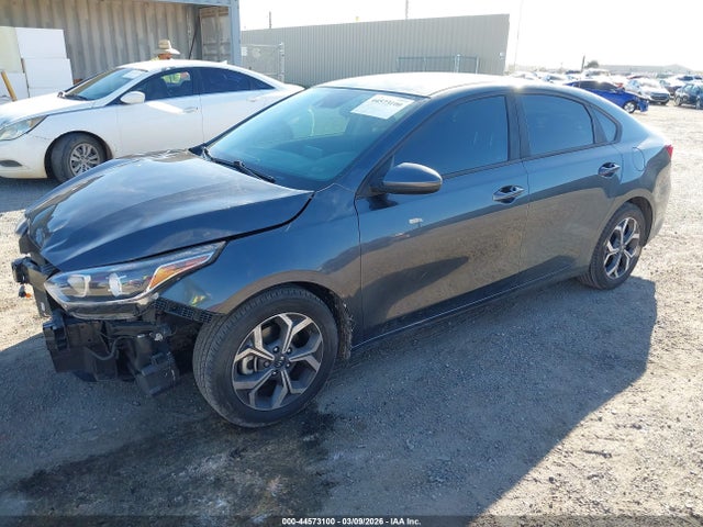 3KPF24AD9ME380904 KIA Forte Lxs