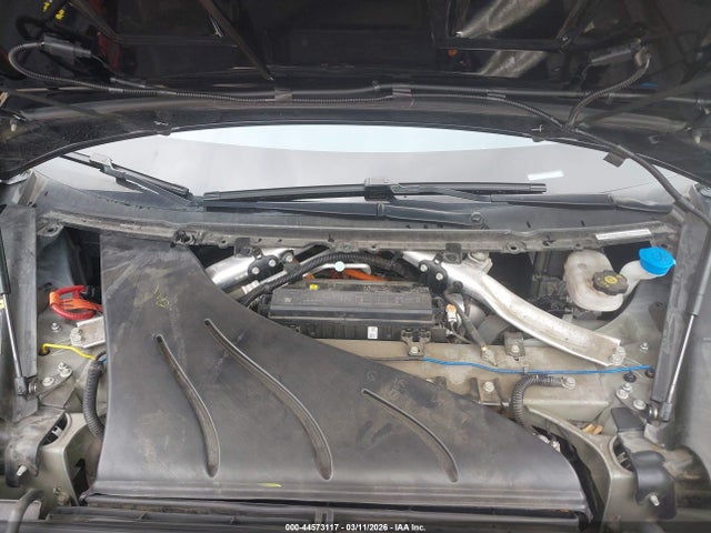 44573117 :رقم المزاد ، 5YJSA1E24JF245117 vin ، 2018 Tesla Model S 100d/75d/p100d مزاد بيع