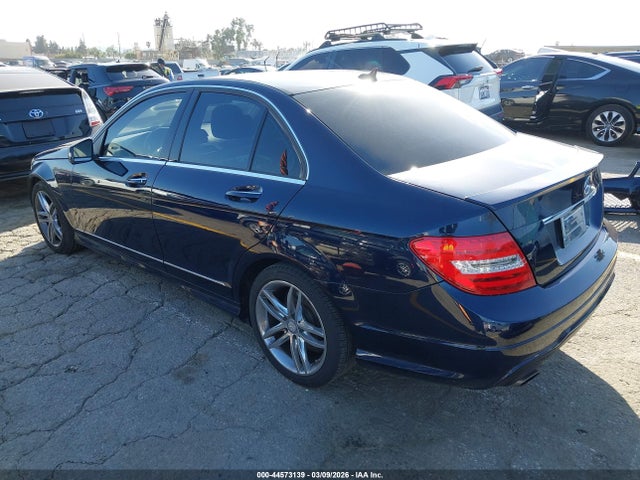 44573139 :رقم المزاد ، WDDGF4HB2ER320441 vin ، 2014 Mercedes-benz C 250 Sport مزاد بيع