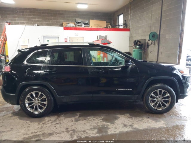 44573193 :رقم المزاد ، 1C4PJMLB7KD417661 vin ، 2019 Jeep Cherokee Latitude Plus 4x4 مزاد بيع