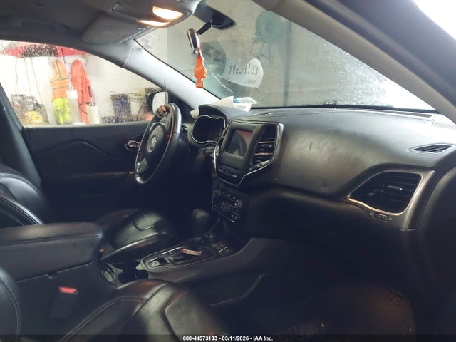 44573193 :رقم المزاد ، 1C4PJMLB7KD417661 vin ، 2019 Jeep Cherokee Latitude Plus 4x4 مزاد بيع