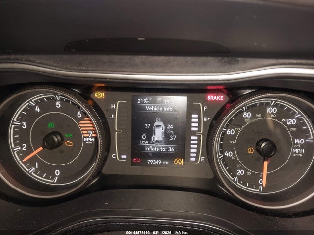 44573193 :رقم المزاد ، 1C4PJMLB7KD417661 vin ، 2019 Jeep Cherokee Latitude Plus 4x4 مزاد بيع