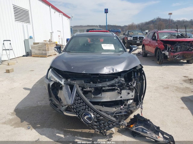 44573197 :رقم المزاد ، JTHU9JBH2K2001561 vin ، 2019 Lexus Ux 250h مزاد بيع