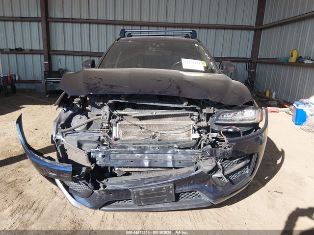 2018 JAGUAR F-PACE SADCL2GX9JA296459 Photo 5