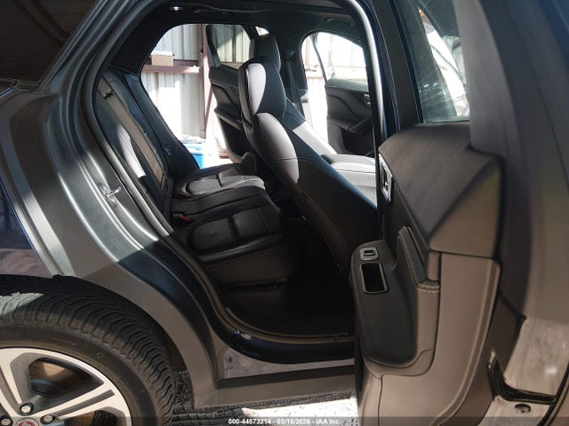 2018 JAGUAR F-PACE SADCL2GX9JA296459 Photo 7