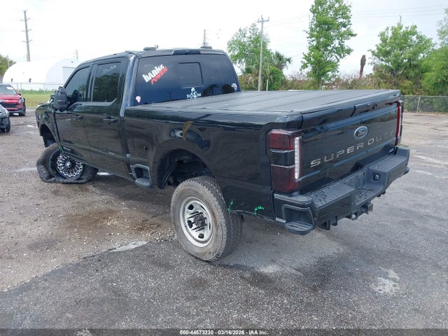 2023 FORD F-250 1FT7W2BT1PEC79746 Photo 2