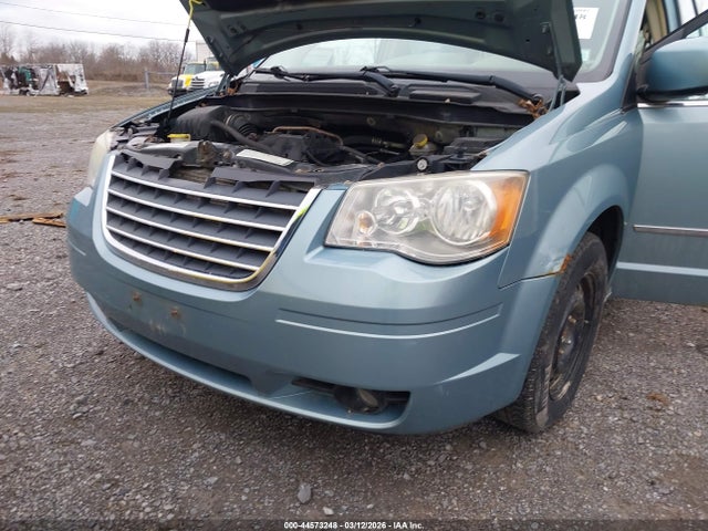 2010 Chrysler Town & Country Touring მანქანა იყიდება აუქციონზე, vin: 2A4RR5D15AR375932, აუქციონის ნომერი: 44573248