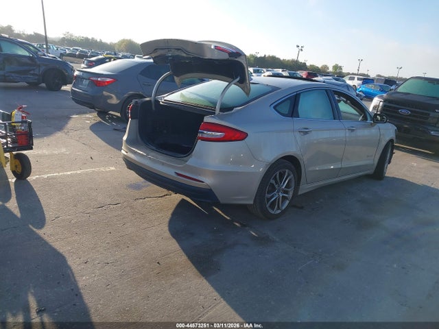 2019 FORD FUSION HYBRID 3FA6P0RU0KR257552 Photo 3