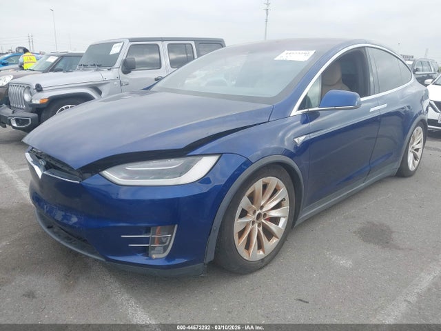 Продаж на аукціоні авто 2016 Tesla Model X 75d/p100d/p90d, vin: 5YJXCBE4XGF006994, номер лоту: 44573292