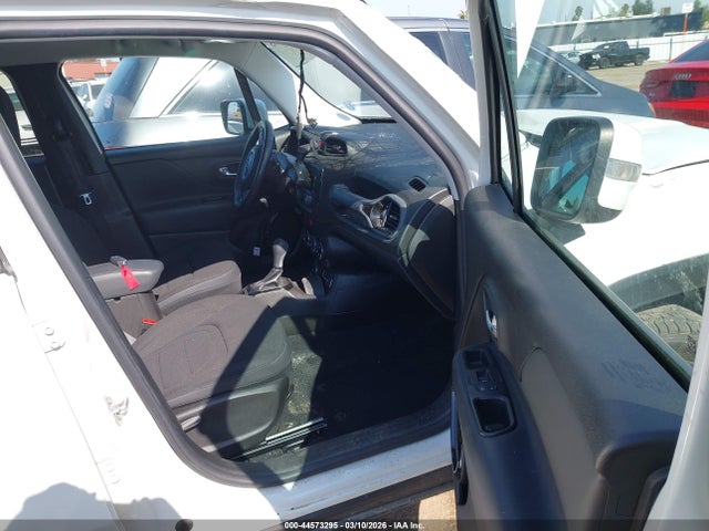 ZACCJBBB9HPG21828 Jeep Renegade Altitude 4x4