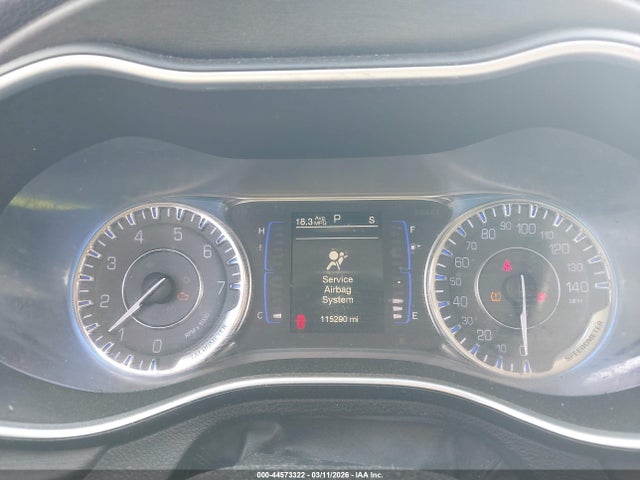 Chrysler 200 Touring 2016 1C3CCCFB4GN196346 Image 7