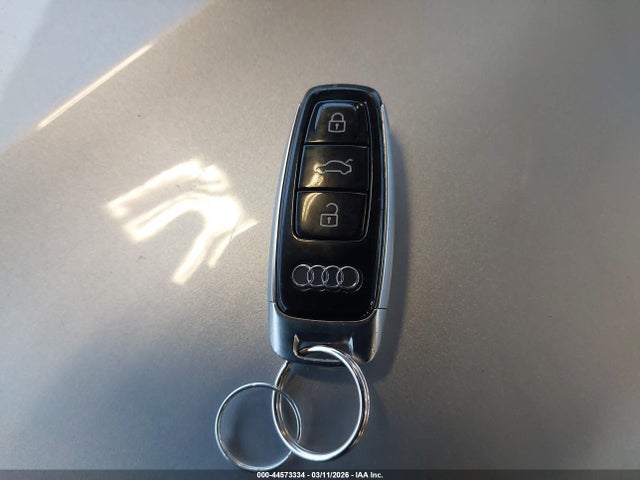 2019 AUDI Q8 WA1FVBF12KD013751 Photo 10