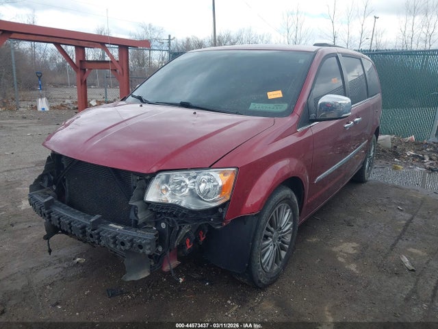 44573437 :رقم المزاد ، 2C4RC1CG7GR207966 vin ، 2016 Chrysler Town & Country Touring-l Anniversary Edition مزاد بيع
