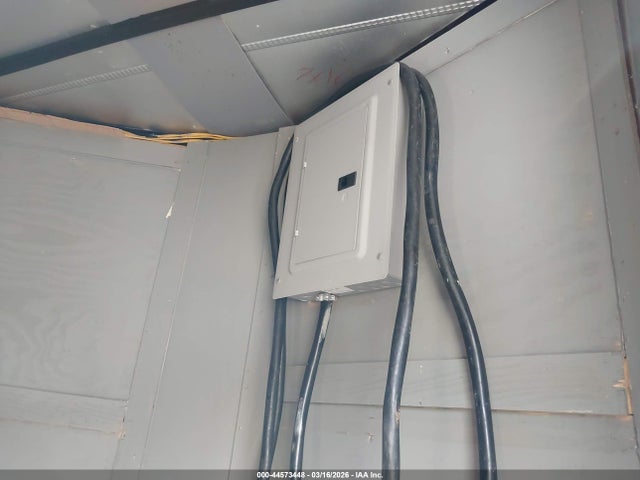 44573448 :رقم المزاد ، 7FWBE1629P1025392 vin ، 2023 Utility Utility مزاد بيع
