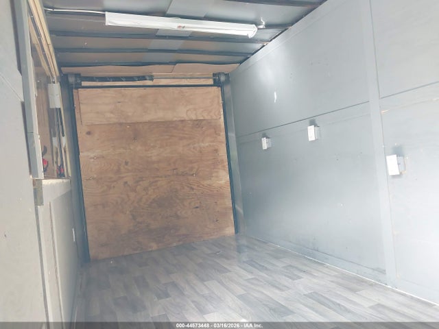 44573448 :رقم المزاد ، 7FWBE1629P1025392 vin ، 2023 Utility Utility مزاد بيع
