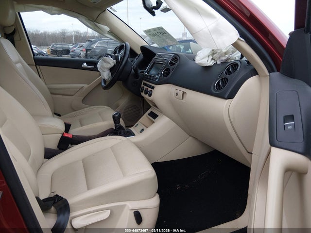 Продаж на аукціоні авто 2015 Volkswagen Tiguan Se, vin: WVGBV7AX2FW105297, номер лоту: 44573467