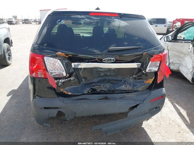 2011 Kia Sorento Lx მანქანა იყიდება აუქციონზე, vin: 5XYKT3A15BG174538, აუქციონის ნომერი: 44573472