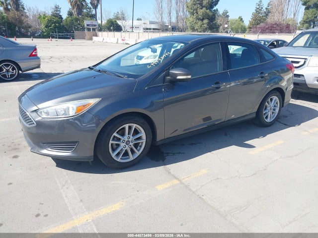 Ford FOCUS SE 2017 1FADP3F21HL296234 Image 2