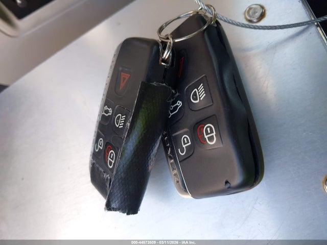 SALYK2EXXLA275199 Land Rover Range Rover Velar P250 R-dynamic S