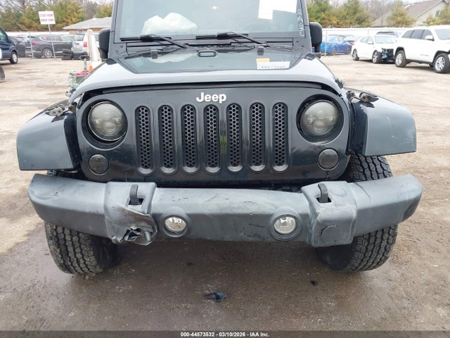 44573532 :رقم المزاد ، 1C4BJWEG9CL132305 vin ، 2012 Jeep Wrangler Unlimited Sahara مزاد بيع