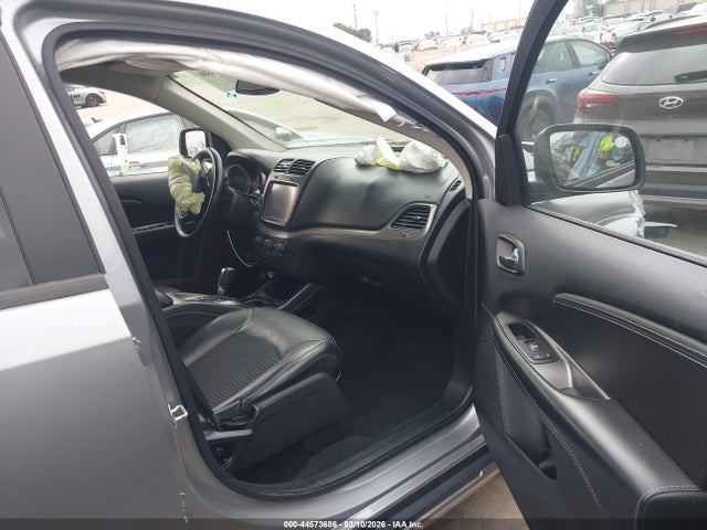 3C4PDDGG7KT708233 Dodge Journey Crossroad Awd